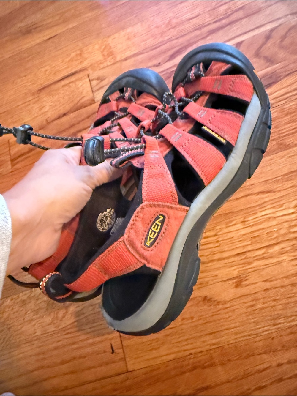 Keen Newport H2 Water Sandals Women’s Hiking Shoes Size US 7.5 Dark Red & Gray